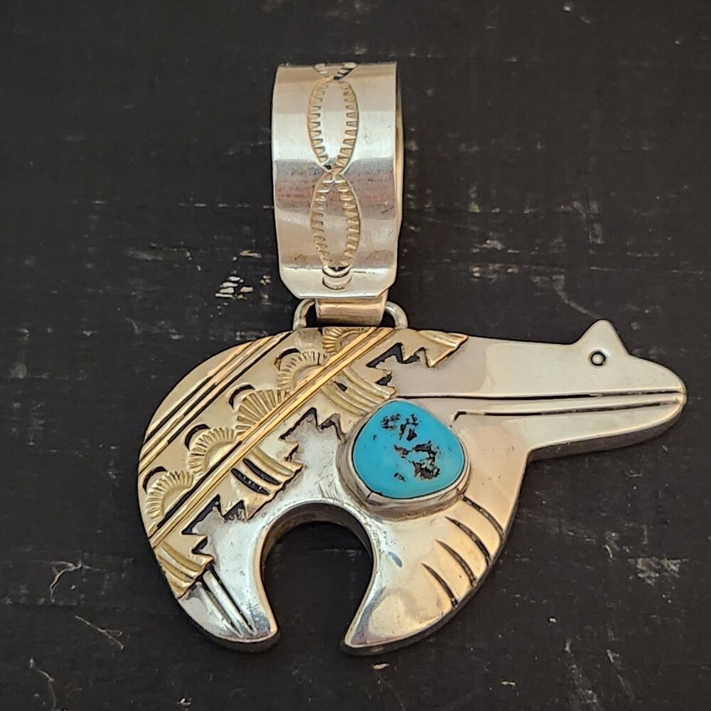 Vintage Tommy Singer signed Bear Pendant Kingman turquoise Navajo US made